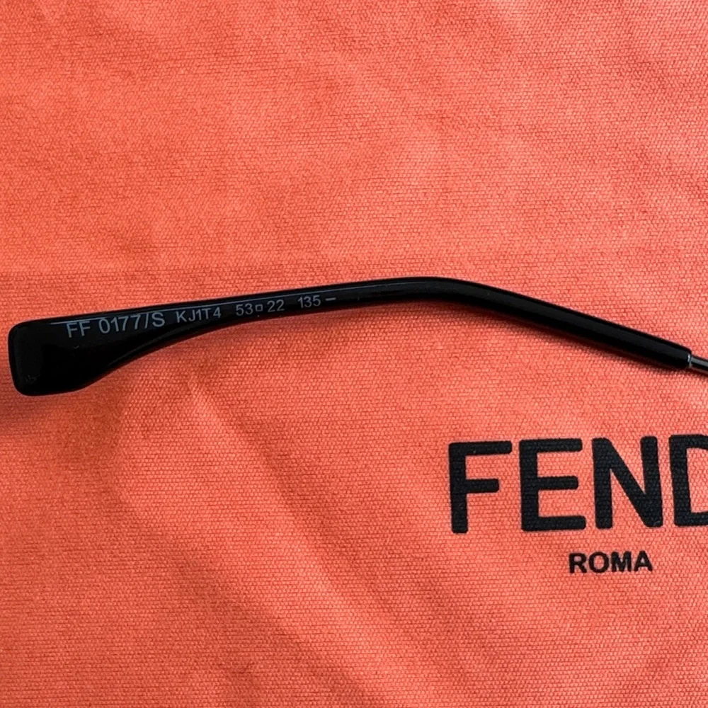 FENDI Round Cat-Eye Rim Sunglasses – Made in Italy ✨ - Picture 13 of 16